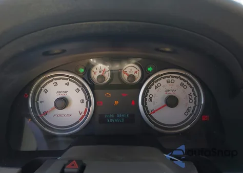 2008 Ford Focus Se/Ses z USA, uszkodzony, nr VIN 1FAHP35N18W199806